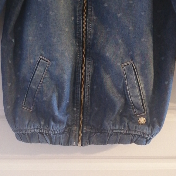 Girl's Lightweight Denim Jacket Size 6 - Picture 4 of 10